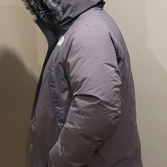 NEW Mens Gray The North Face Outerboroughs Down Winter Parka - Picture 2 of 10